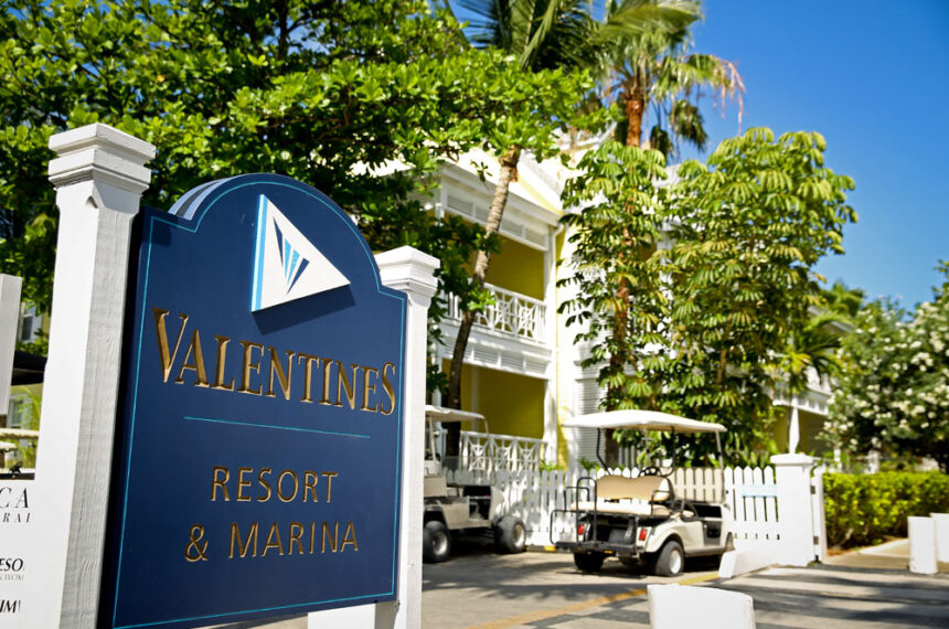 01_Valentines Resort &amp; Marina - Bahamas Wedding Photographer | Mario